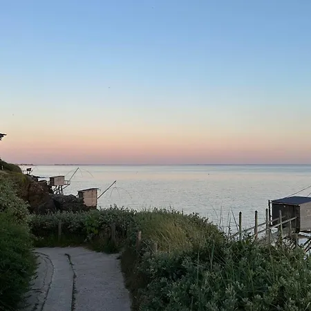 Face A La Lejlighed *