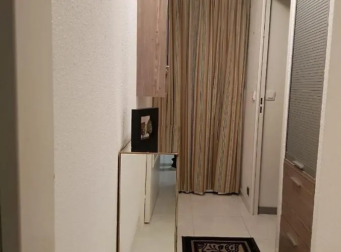 Face A La Appartamento