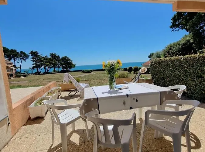 Face A La Appartamento Pornic